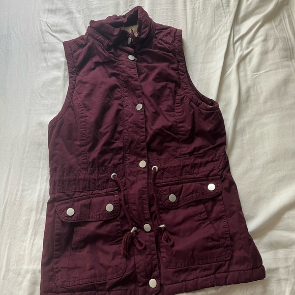 Maroon Vest - Picture 2 of 5